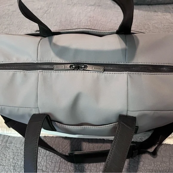 Away The Everywhere Bag with dust bag - Picture 7 of 11